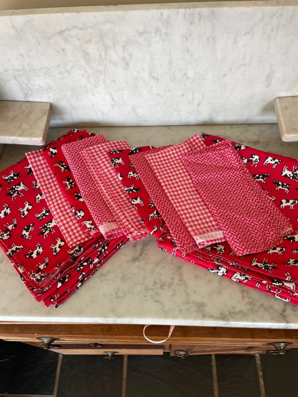 VINTAGE Red Cow Print Tablecloth (2) and Napkin (8) Set